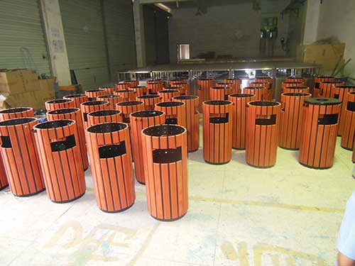 欣方圳鋼木垃圾箱再次獲得珠?？蛻暨x購(gòu)